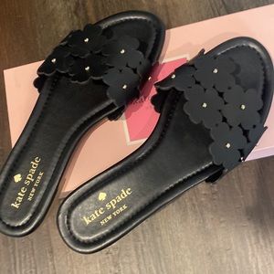 Like new condition - Kate Spade Daisy Field Slides sz 7